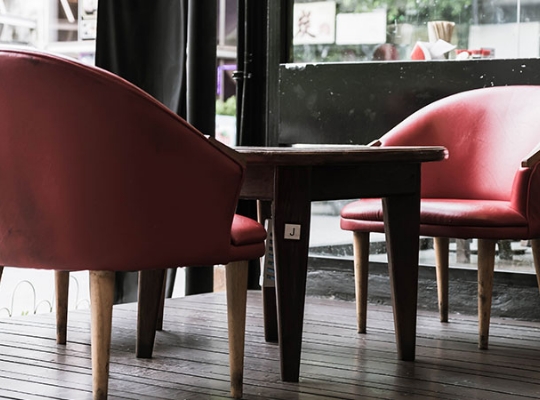 Cafe, Restoran ve Pastane Koltuk Döşeme İmalatı ve Tamir Servisi Hizmetleri