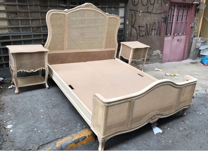 4822aaca14494d93853921b1c8ea75b0.jpg kılasık avangart ahşap yatakbaşi ve karyola komidin imalatı