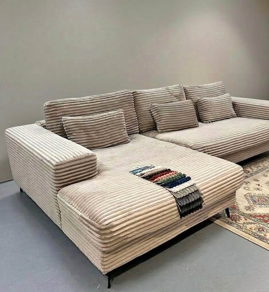 650744904_2325930111224396_5395632801357641230_n1.jpg özel ölçü kadıfe köşe koltuk modelleri